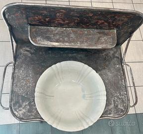 Vecchio lavabo/lavatoio