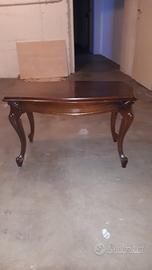 tavolino in legno pesante vintage