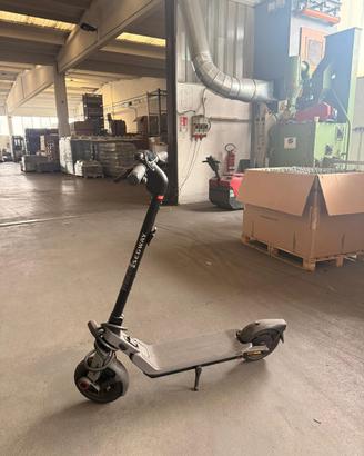 Monopattino ninebot segway e3 pro