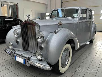 ROLLS-ROYCE Silver Dawn 4.6 6-cilindri | | Auto