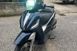 Beverly 300