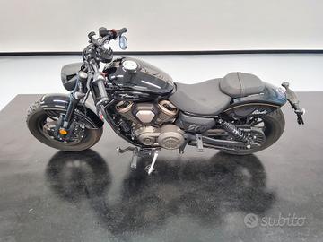 Benda Motorcycles Chinchilla 500 borse laterali in