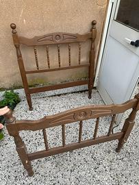 Letto singolo antico