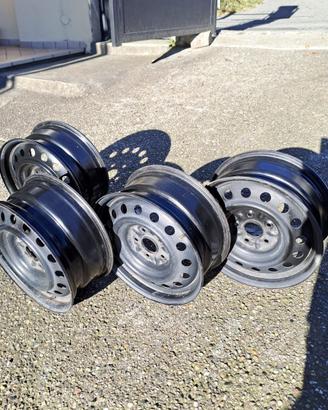 Cerchioni per gomme 205/55 R16