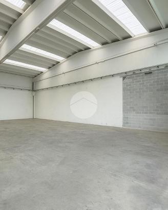 CAPANNONE A GRASSOBBIO