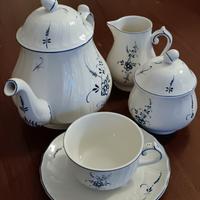 Servizio da tè in porcellana 