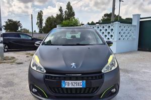 Peugeot 208 BlueHDi 100 5 porte GT Line