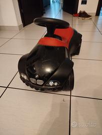 macchina BMW a spinta 