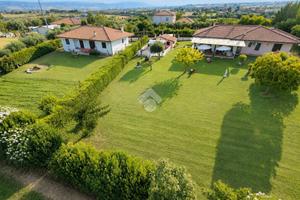 VILLA SINGOLA A GIULIANOVA