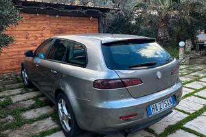 Alfa Romeo 159