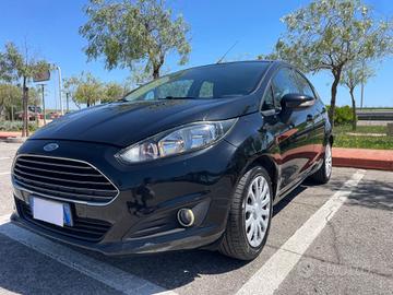 Ford Fiesta 1.5 TDCi 75CV 5 porte Titanium
