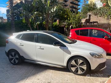 Volvo V40 D3 Cross Country 150 cv diesel