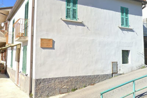 Appartamentino in paese con terreni agricoli