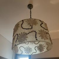 Lampadario etnico resina e conchiglie