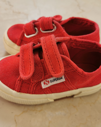 Scarpe superga