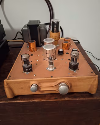Preamplificatore valvolare