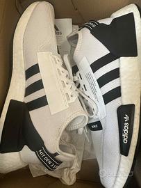 Scarpa Adidas NMD V2 white/black size 43