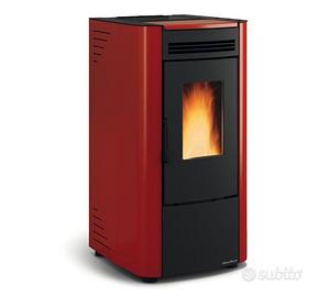 STUFA A PELLE KETTY 6,5 KW NORDICA EXTRAFLAME