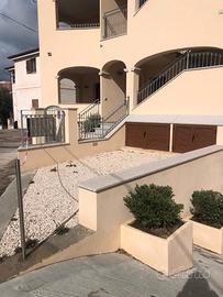 Arzachena, posto auto in centro