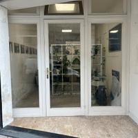 Porta vetrata 3 ante con finestre basculanti L292 