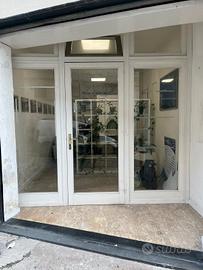 Porta vetrata 3 ante con finestre basculanti L292 