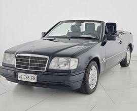 Mercedes-Benz Serie E E 200 cat Cabriolet ASI