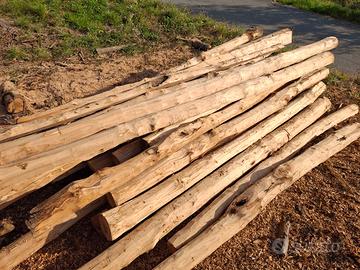 Pali di legno di castagno