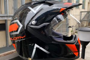 Casco Suomy