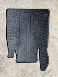 Set tappeti gomma su misura Nissan Juke