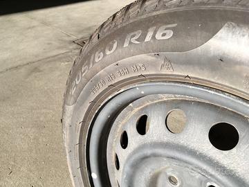 Pneumatici invernali Pirelli Toyota Auris +cerchio
