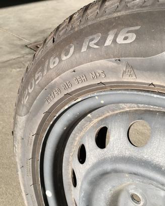 Pneumatici invernali Pirelli Toyota Auris +cerchio