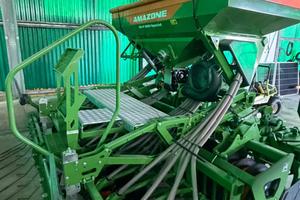 Seminatrice amazone