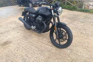 Guzzi V7 Stone 850 