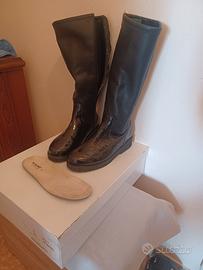 Stivali donna n. 40 in pelle di vitello nero