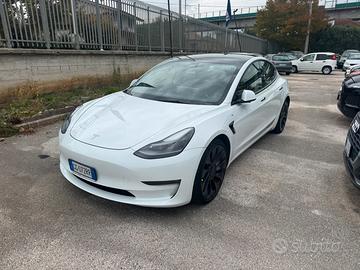 TESLA MODEL 3 PERFORMANCE