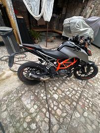 Ktm duke 125