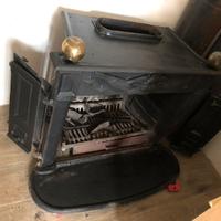 stufa -camino in ghisa