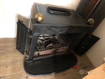 stufa -camino in ghisa