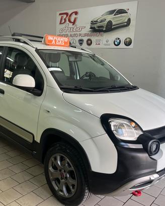 Fiat panda 1.0 gpl 4x4 cross full optional 2019