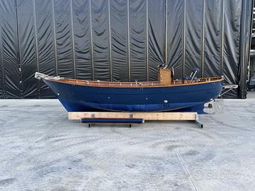 Splendido Gozzo 6m in Teak e Vetroresina