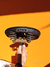 Sella Bianchi anni '50  in pelle