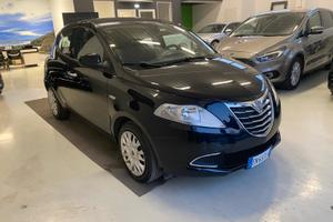 Lancia Ypsilon 1.2 69 CV 5 porte S&S Silver
