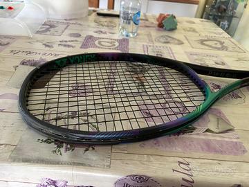 Vendi racchetta YONEX VCORE PRO