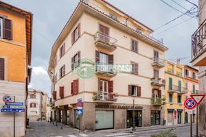 APPARTAMENTO 4 LOCALI IN CENTRO