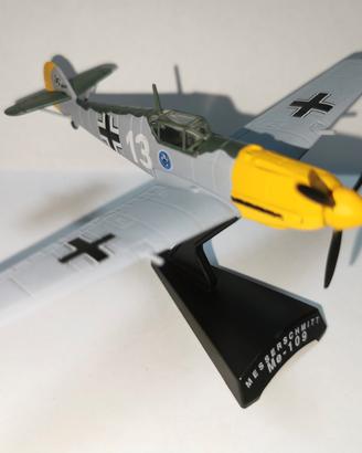 modellini aerei militari 1/100