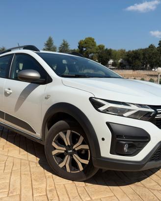 Dacia Sandero Stepway Expression UP in GARANZIA