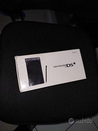 scatola nintendo ds nera con istruzioni 