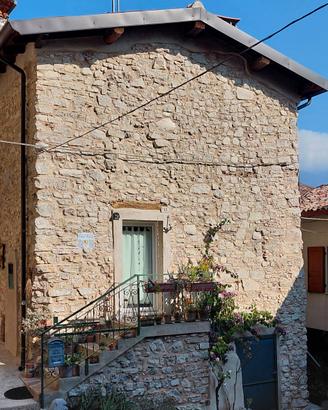 casa indipendente tignale 