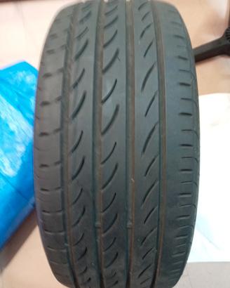 gomma Pirelli P Zero nero 215 /45 ZR 17 91Y