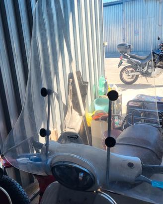 Parabrezza piaggio vespa ET4 